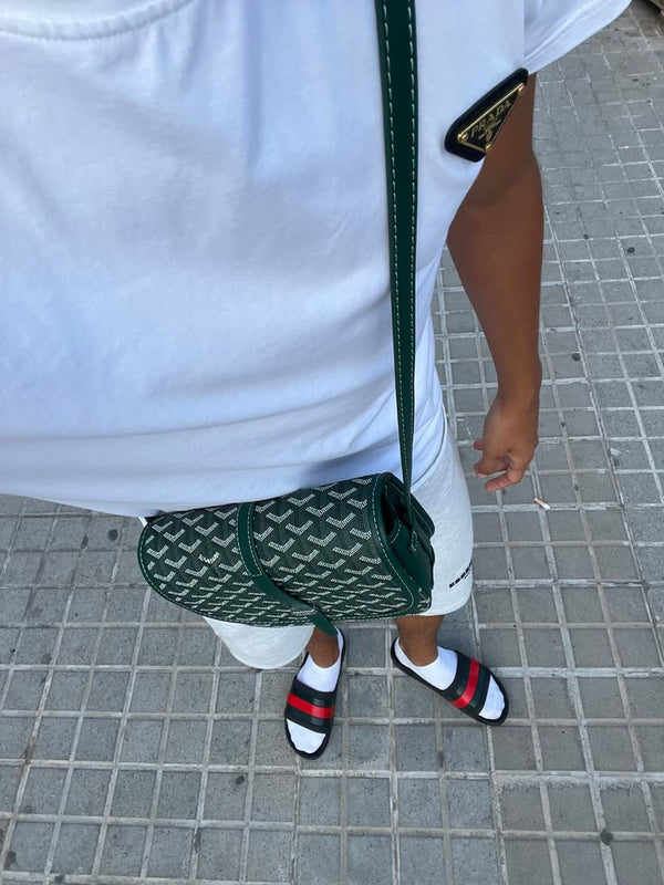Jonas, 21